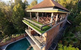 Bali Jegeg Munduk Hotel, Bar,&Restaurant